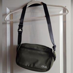 Obé Dark Green Belt Bag Crossbody Waist Pack Like New